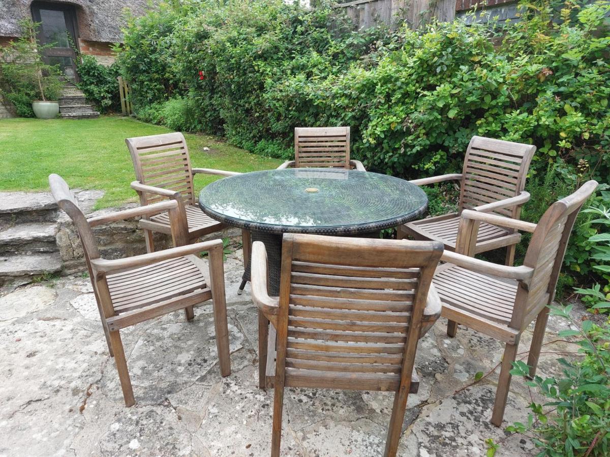 Stable Cottage - Sleeps 6, Near Lulworth Cove Dorchester Bagian luar foto
