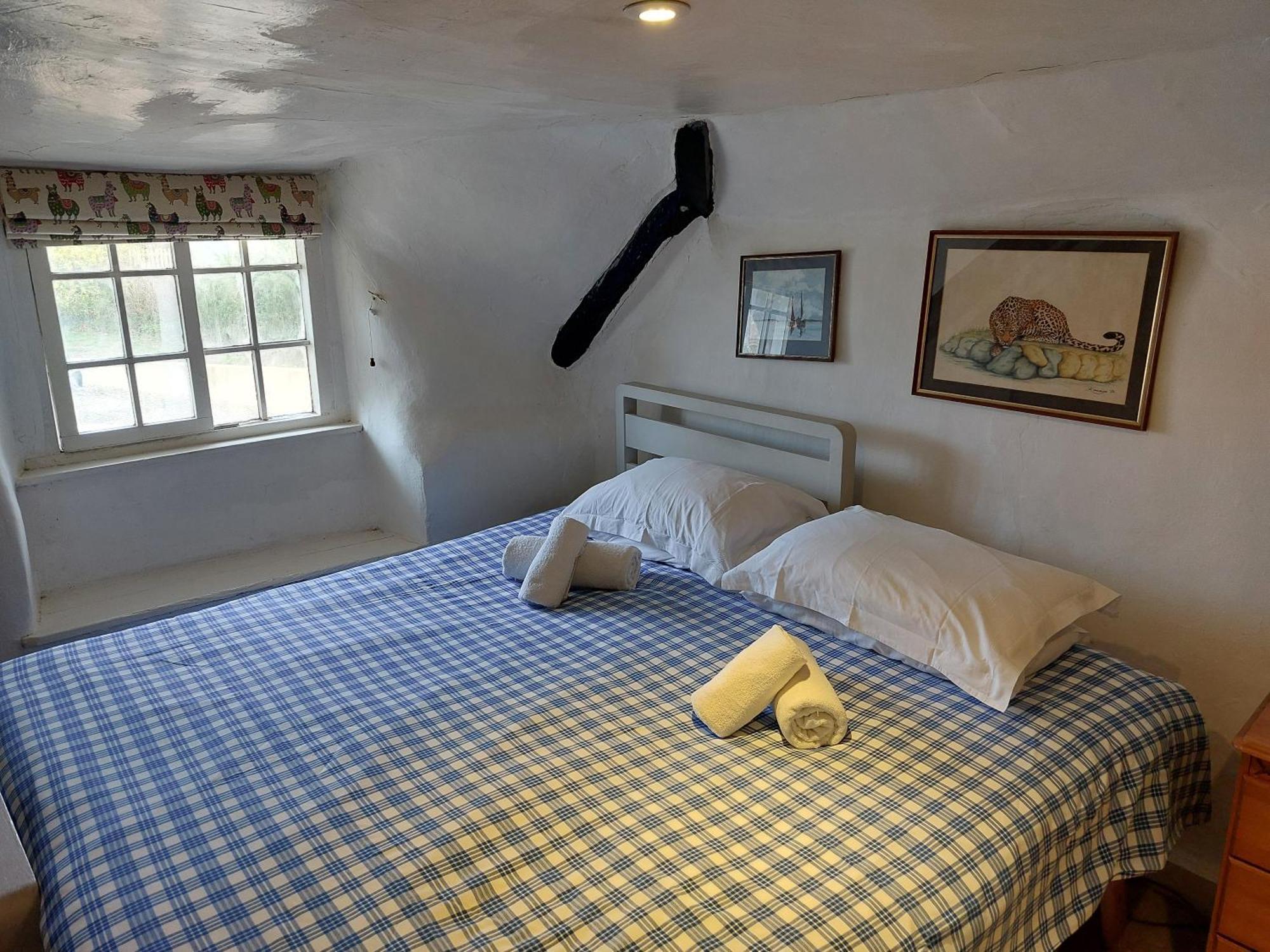 Stable Cottage - Sleeps 6, Near Lulworth Cove Dorchester Bagian luar foto